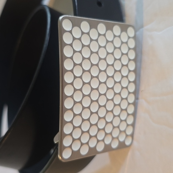 Geometric Buckle Black leather Belt Sz.32 main image 6